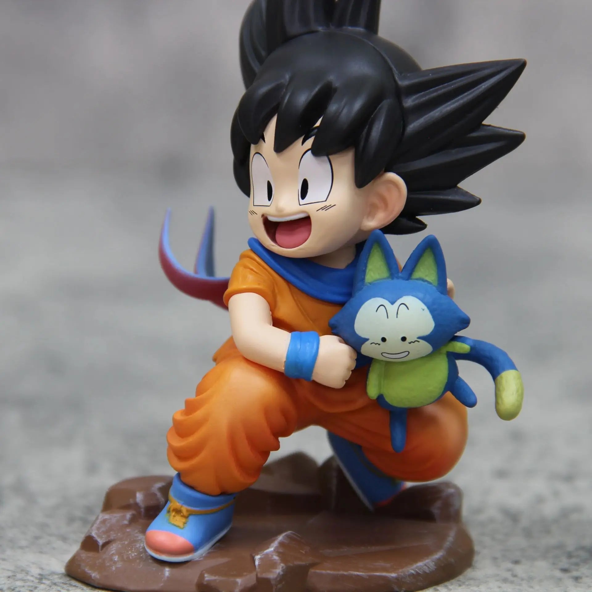 Dragon Ball Childhood Little Goku Hugs Puer Ya Mu Tea Little Follower Figures Doll Pvc Model Statue Collection Toys Ornamen Gift SS69
