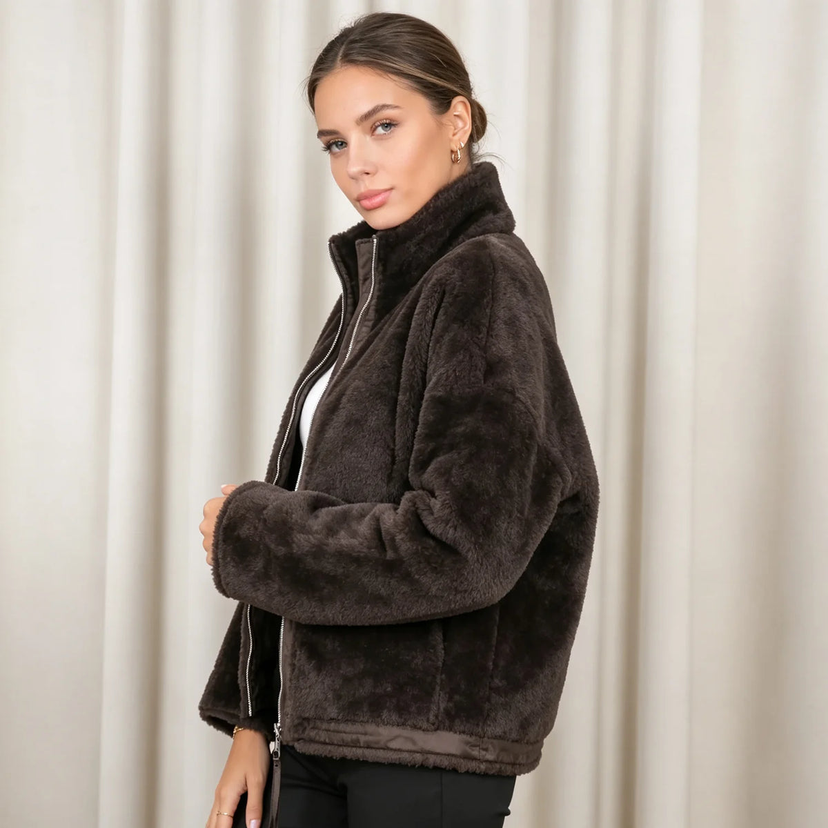 PUAL Women's Fuzzy Fleece Zip-Up Jacket with High Collar & Big Pockets