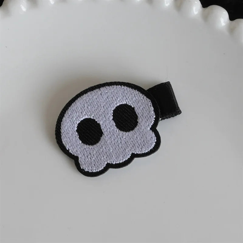 1 pair Gothic Loli Black Sweet Cross Love Hair Clip Skull Punk Hairpin Hot Girl Y2K Harajuku Earth Cool Hair Accessories SS69