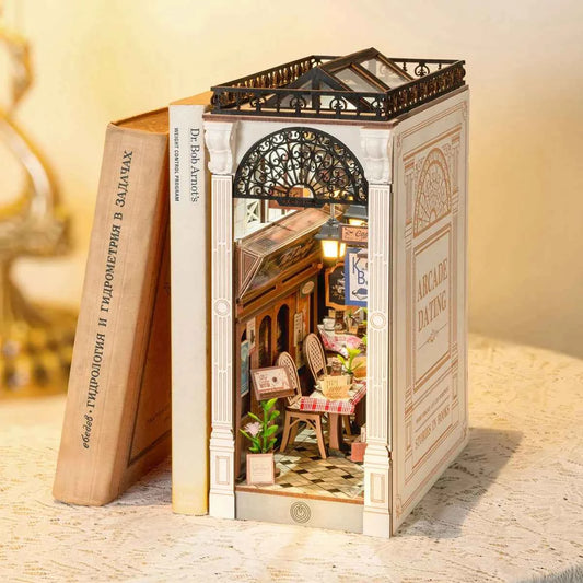 Robotime Rolife Maquetas Book Nooks Sets for Home Bookshelf Decoration Pre-colored Easy assembly Arcade Dating DIY Kits