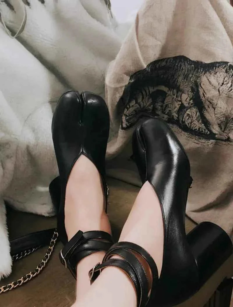 Split Toe Ninja Tabi Pumps Women Ankle Strap Buckle Round Heel High Heels Party Shoes Women zapatos de mujer chaussure femme