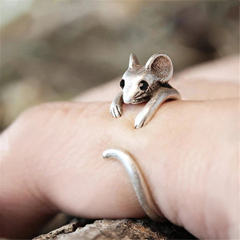 Huitan Cute Mouse Shape Open Ring for Women Antique Silver Color Modern Fashion Girls Finger Accessories Hip Hop Party Jewelry SS69 6.69 Q308 / resizable