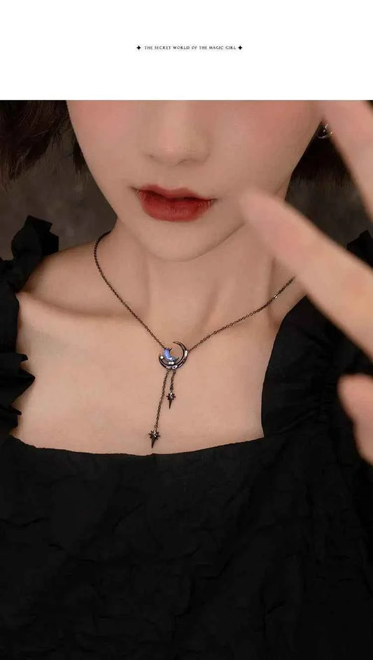 Thaya New Trendy Original Design Women Necklaces Vintage Women Chorker Fashion Pendant Necklace For Women Crystal Party Jewelry