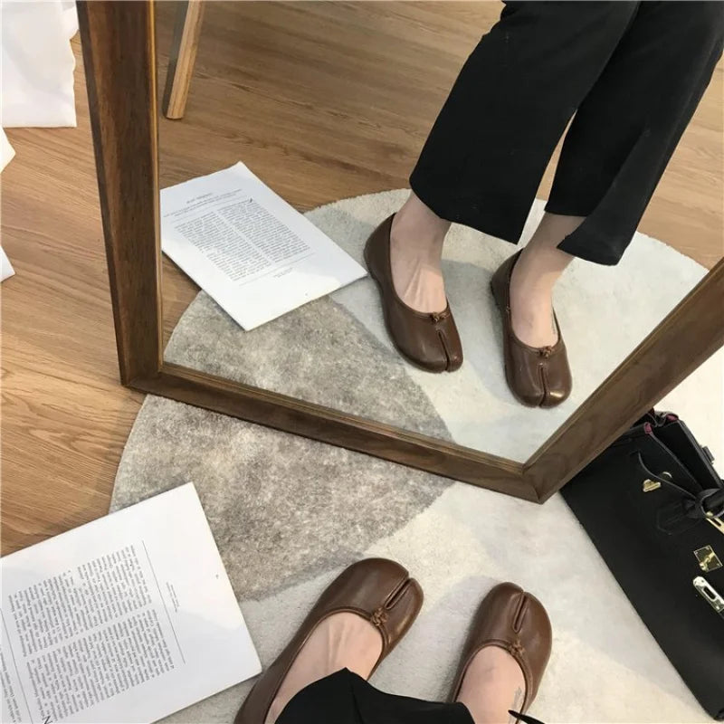 Women's Split-Toe Tabi Ballet Flats, Soft Leather Slip-On