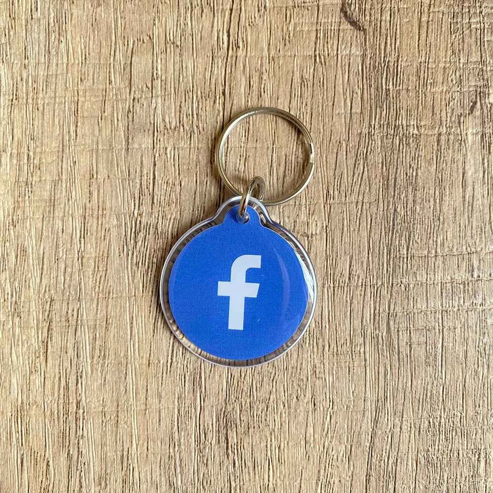 NFC Social Media Tap Business Key Card Instagram WhatsAPP Facebook Snapchat NFC Key Tag Keychains