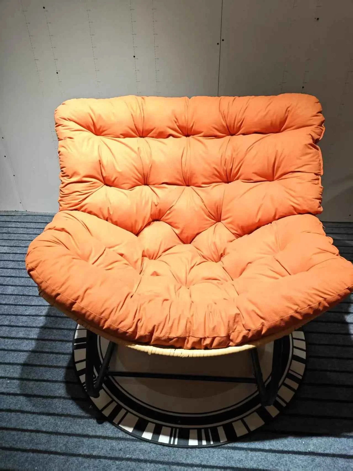 Realife Woven Rattan Rocking Chair Comfortable Soft Bag For Sitting Or Lying Lazy Rocking Chair Balcony Home Use Wrought Iron