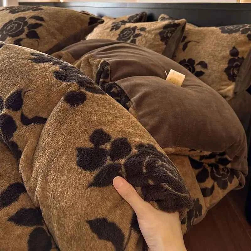Four-piece Set Thickened Thermal Fleece Flange Coral Fleece Class A Leopard Print Rabbit Plush Quilt Cover Pillowcase Bed Sheet