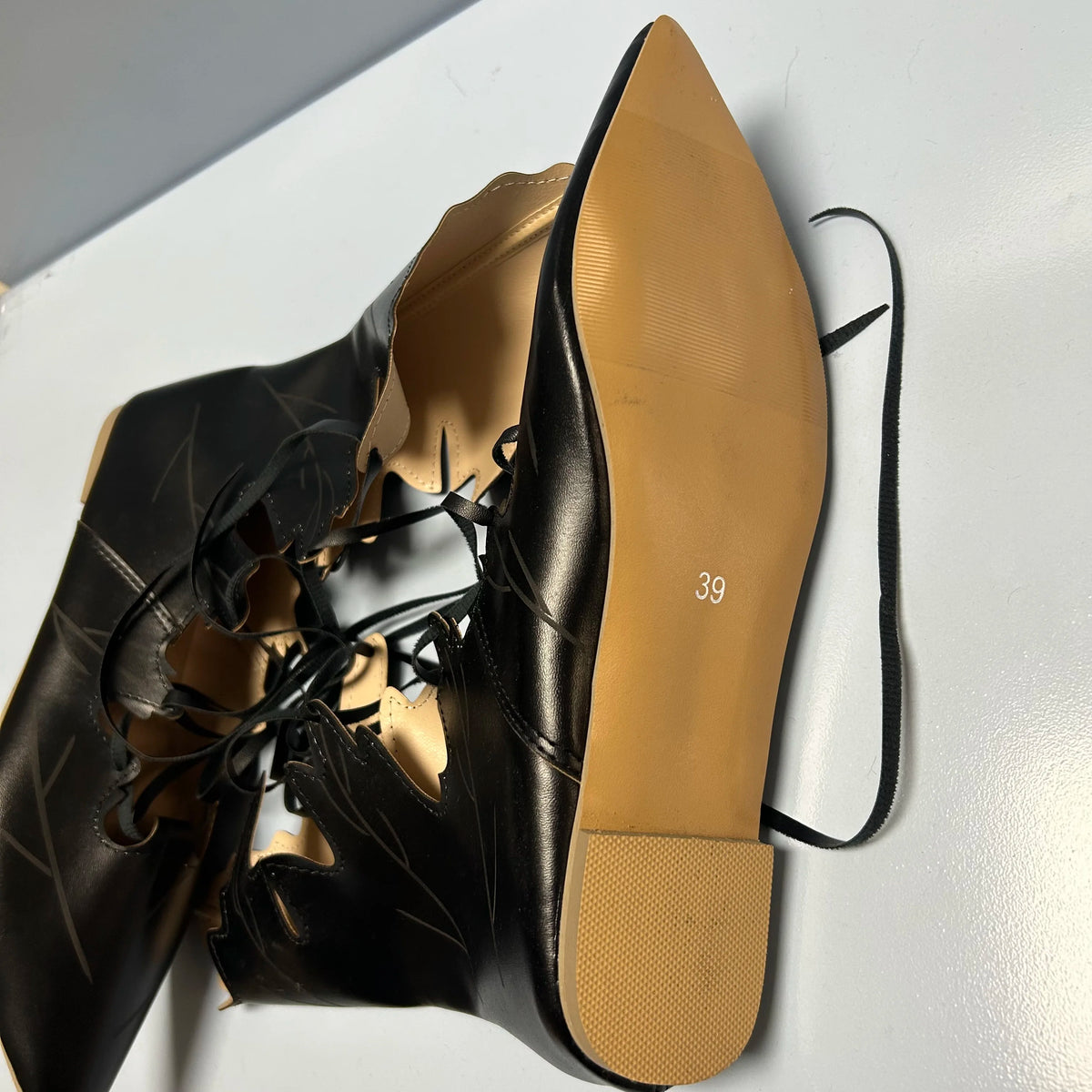 2026 Medieval Gothic Retro Elf Witch Leaves Lace Up Shoes For Women  Men Cosplay Costume Carnival Party Knight Boots Accessories