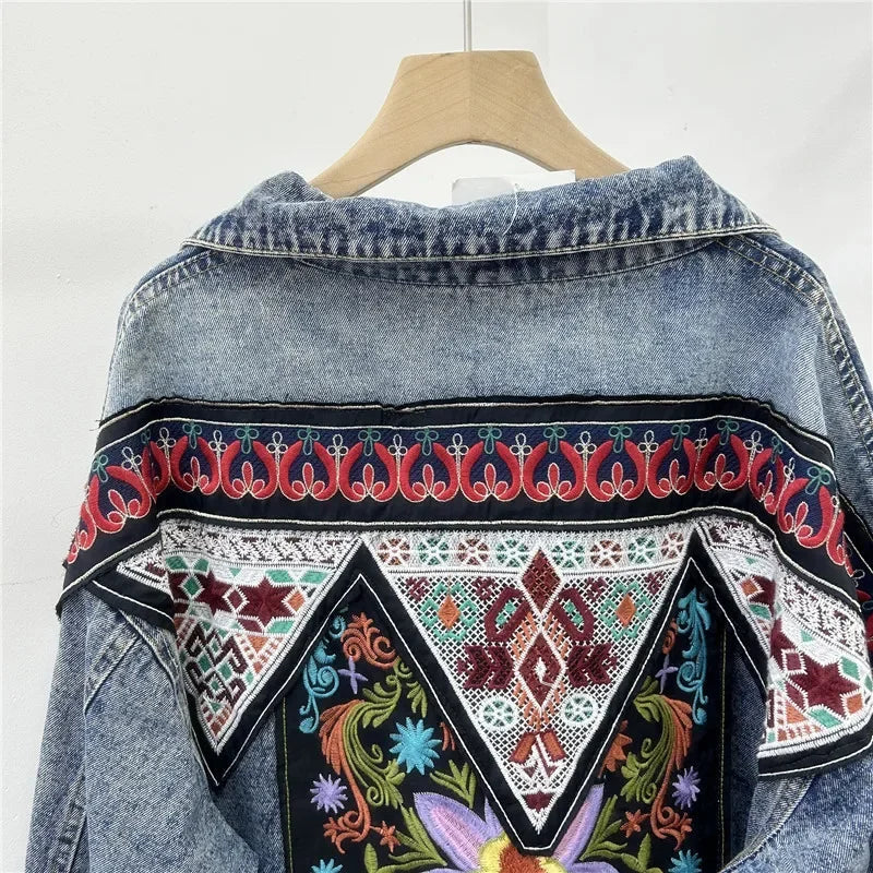 Streetwear Fashion Embroidery Sequins Denim Jacket Women Cowboy Outerwear Autumn Vintage Blue Big Pocket Jeans Jackets Female SS69