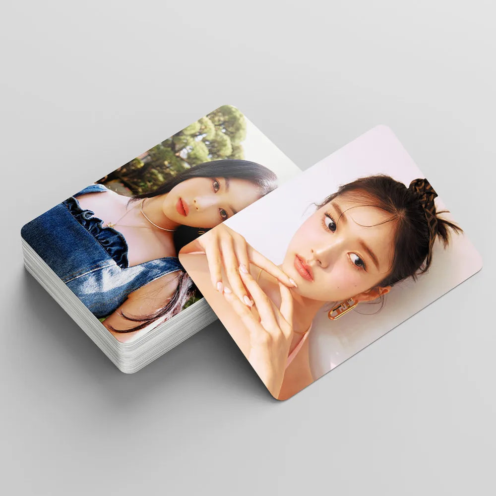 50 Cards / Set Stayc New Album Laser Card Lomo Card Girl Group Print Photo Card Beautiful Photo Fan Girl Gift Small Card Kpop SS69