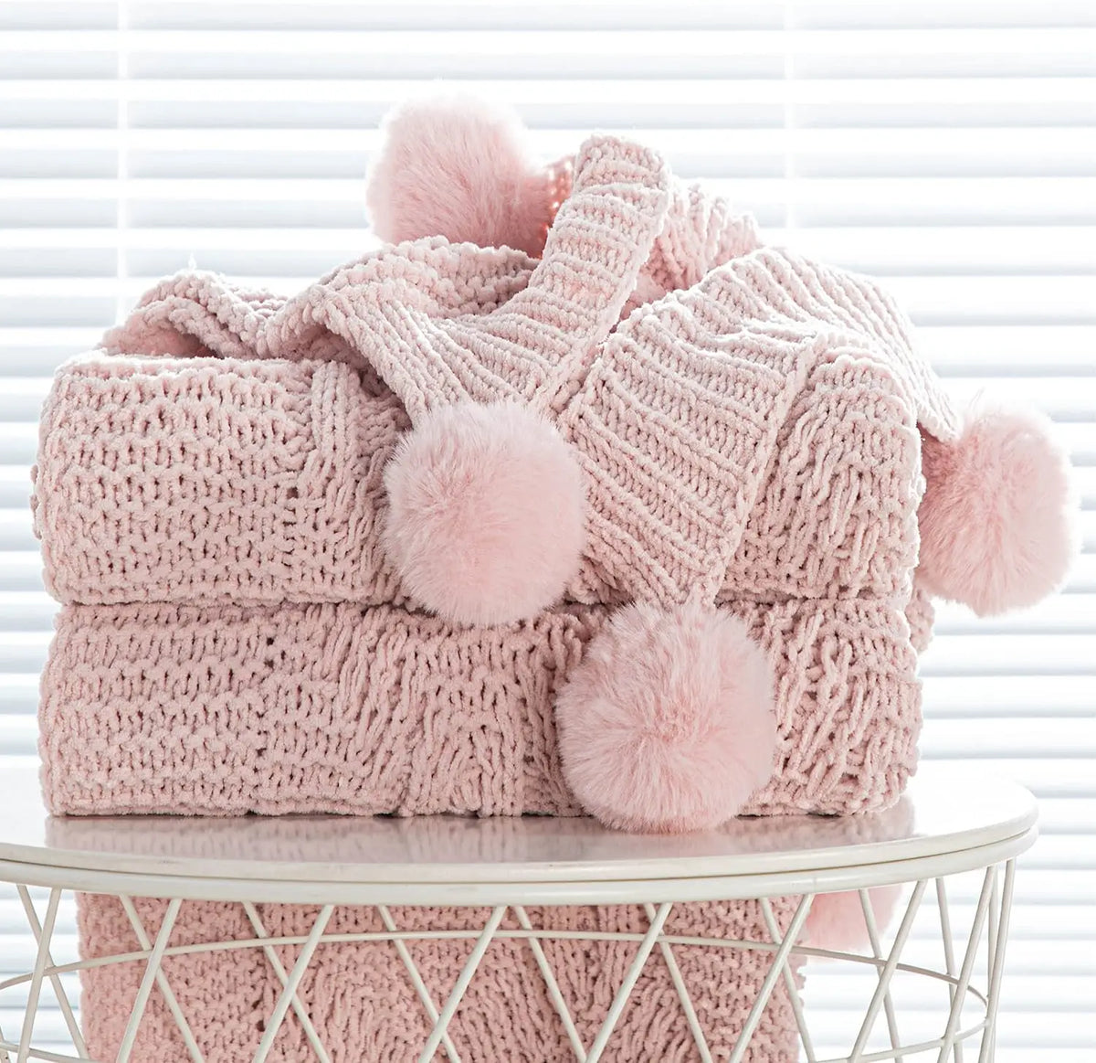 SS69 Chunky Chenille Knit Throw Blanket with Pom Poms, 130x170cm
