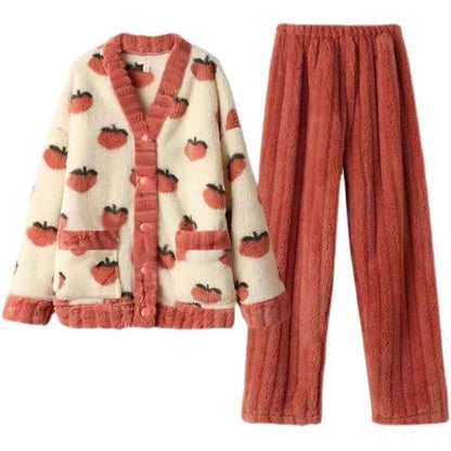 Women Warm Flannel Pajamas Set Strawberry Kawaii Girlish Winter Flannel Sleepwear Ladies Warm Velvet Loungewear Casual Homewear