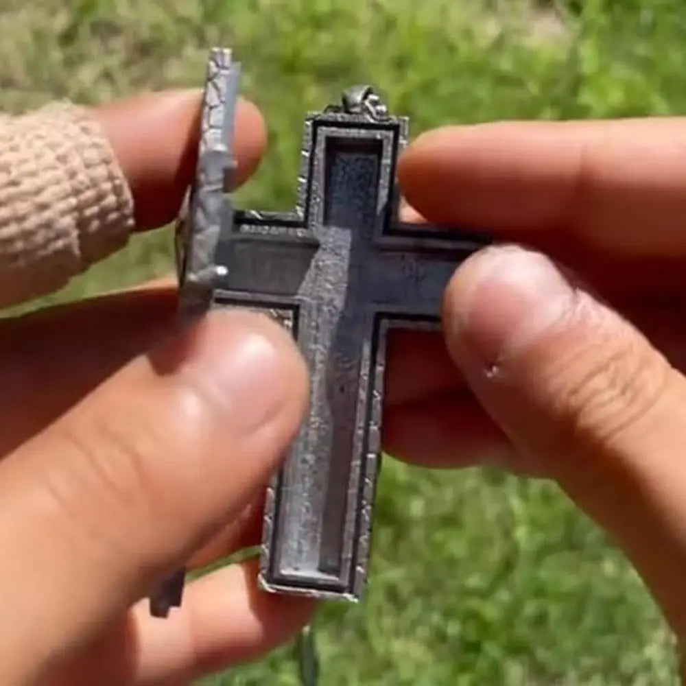 with Secret Compartment Cross Pendant Necklace Openable Stainless Steel Chain Pendant Necklace Vintage 3D Printed Charm Jewelry SS69