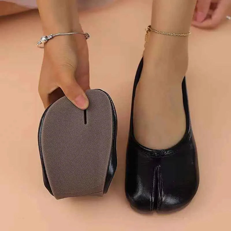 2026 New Women's Split-Toe Tabi Flats, Soft Leather Slip-On Ballet Shoes, Comfortable Casual Daily Wear Flat Shoes for Ladies