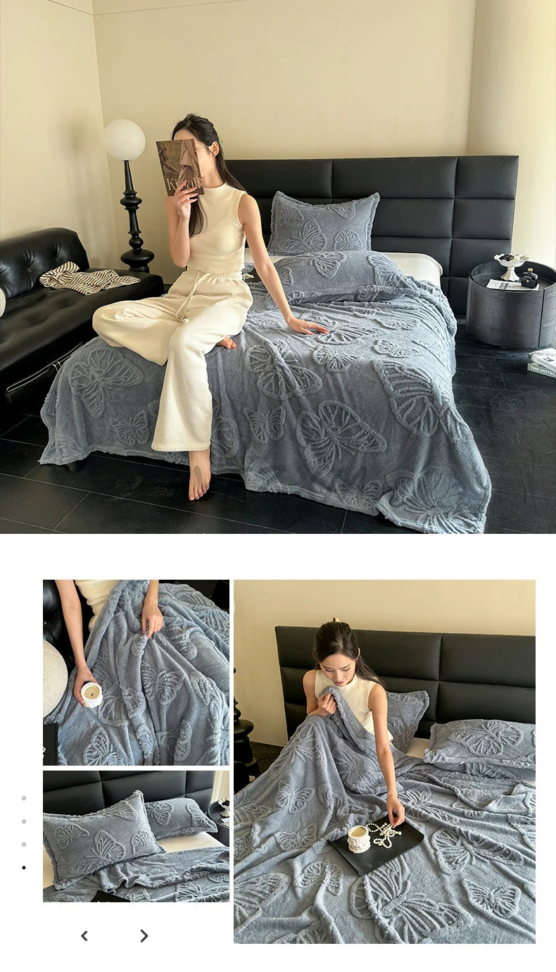 Coral Fleece Blanket with 3D Butterfly Pattern - Soft & Warm