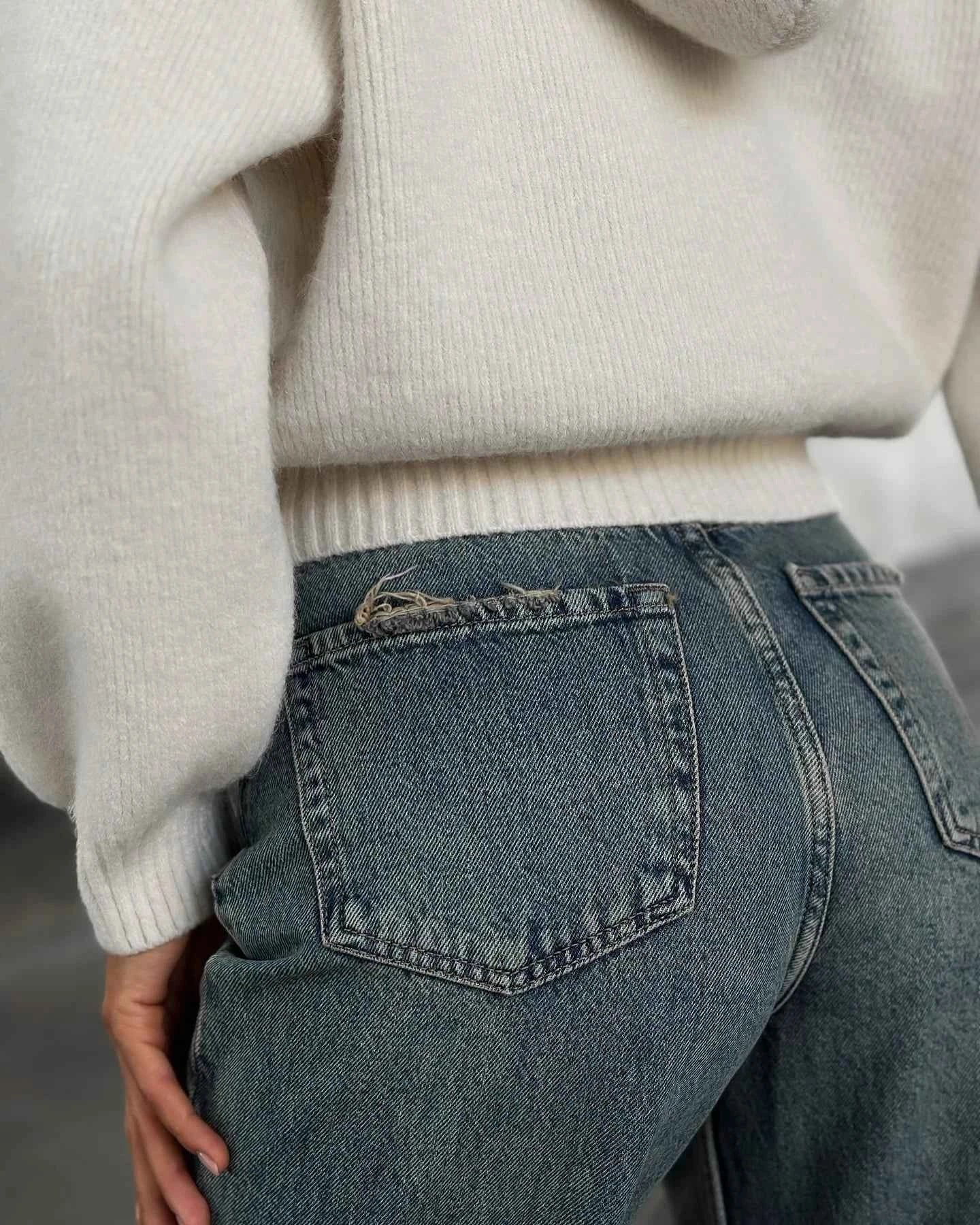 Autumn Knitted Women's Short Cardigan with Zipper Gray Winter Sweater Casual Cute Vintage White Cardigan for Women with Hood