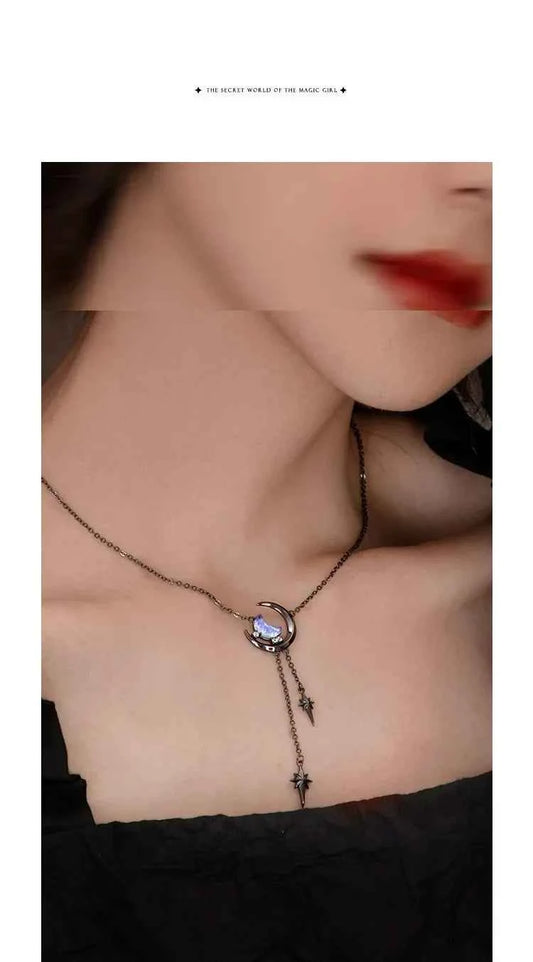Thaya New Trendy Original Design Women Necklaces Vintage Women Chorker Fashion Pendant Necklace For Women Crystal Party Jewelry