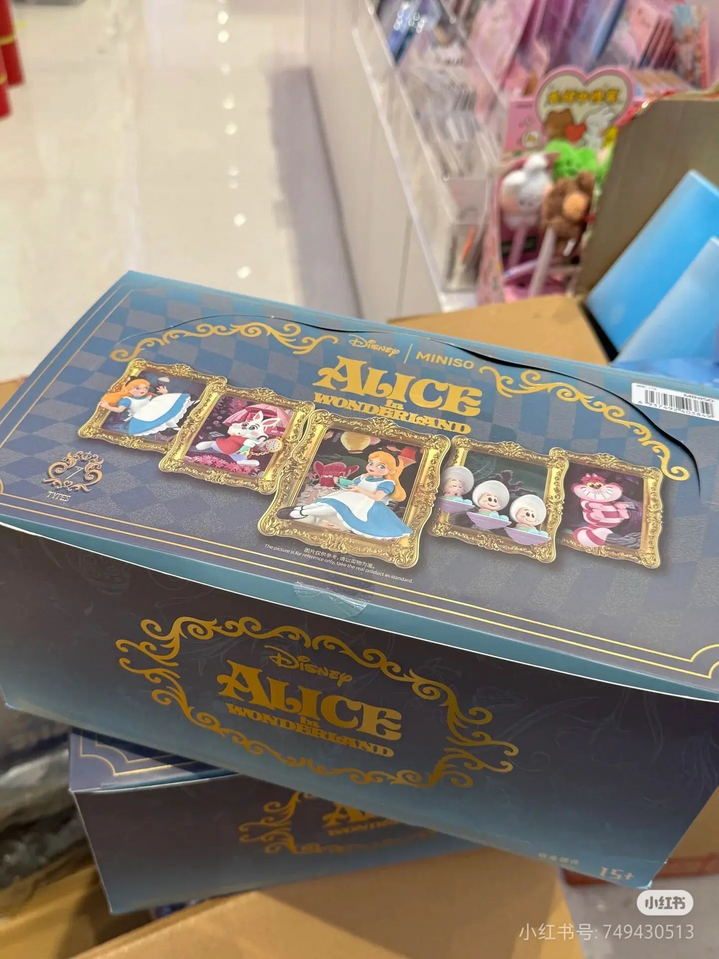 Original Disney Alice In Wonderland Blind Box Art Gallery Series Trendy Collectible Desktop Ornament Model Birthday Gift SS69