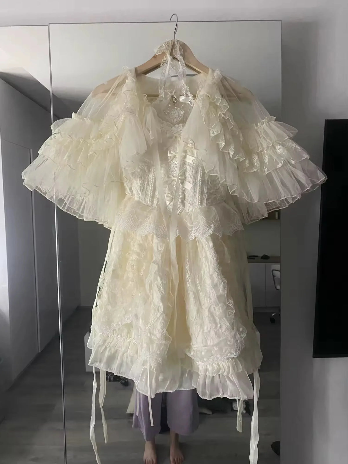 Women's Lace Mesh Short Shawl Poncho - Open Front