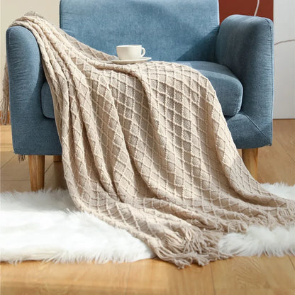 Solid Color Knitted Blanket Soft Throw Blanket Machine Washable Crochet Handmade Knitted Blankets Winter Warm Tassel Blanket