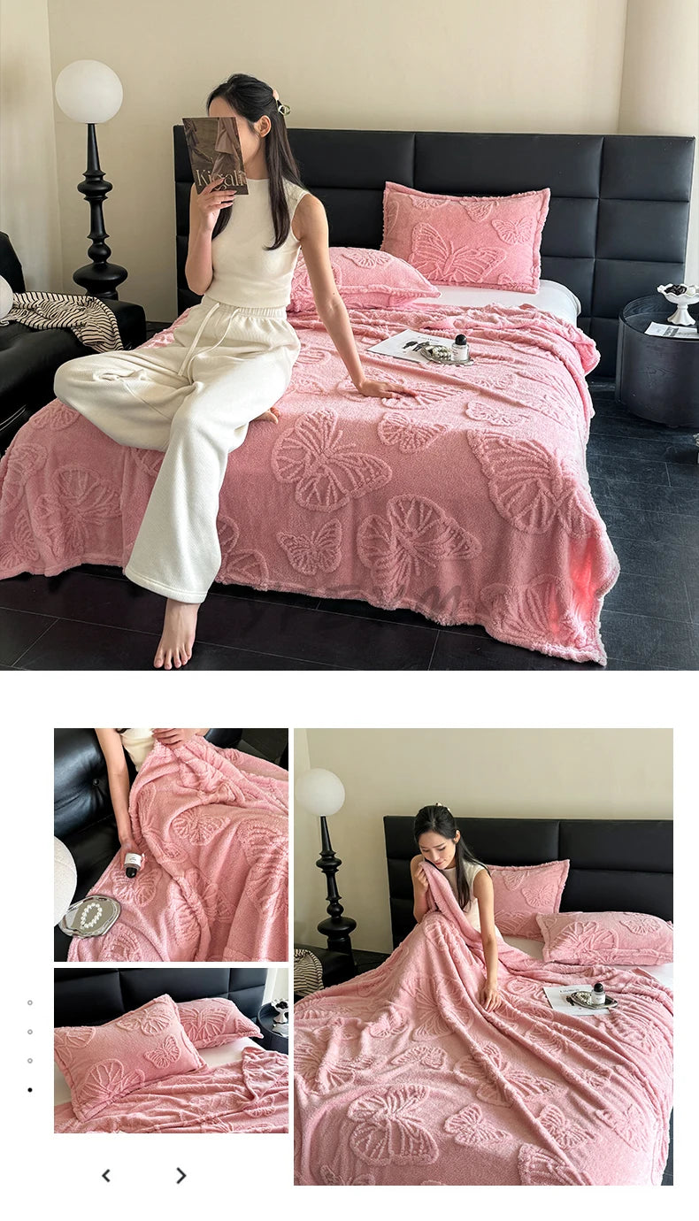 Coral Fleece Blanket with 3D Butterfly Pattern - Soft & Warm
