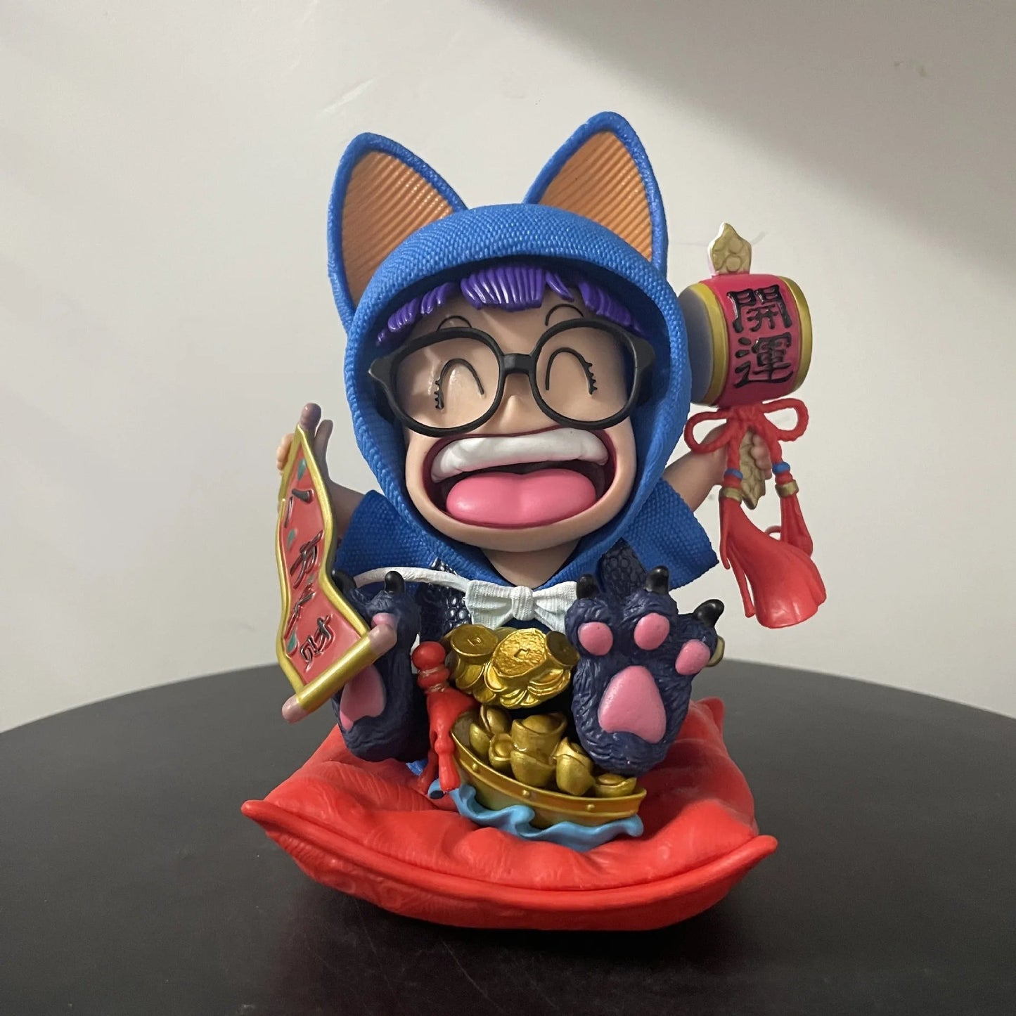 23cm Dr. Slump Arale Lucky Cat Series Cute Anime Girl Figure Model Statue Boys Collection Desktop Decoration Ornament Toys Gifs SS69