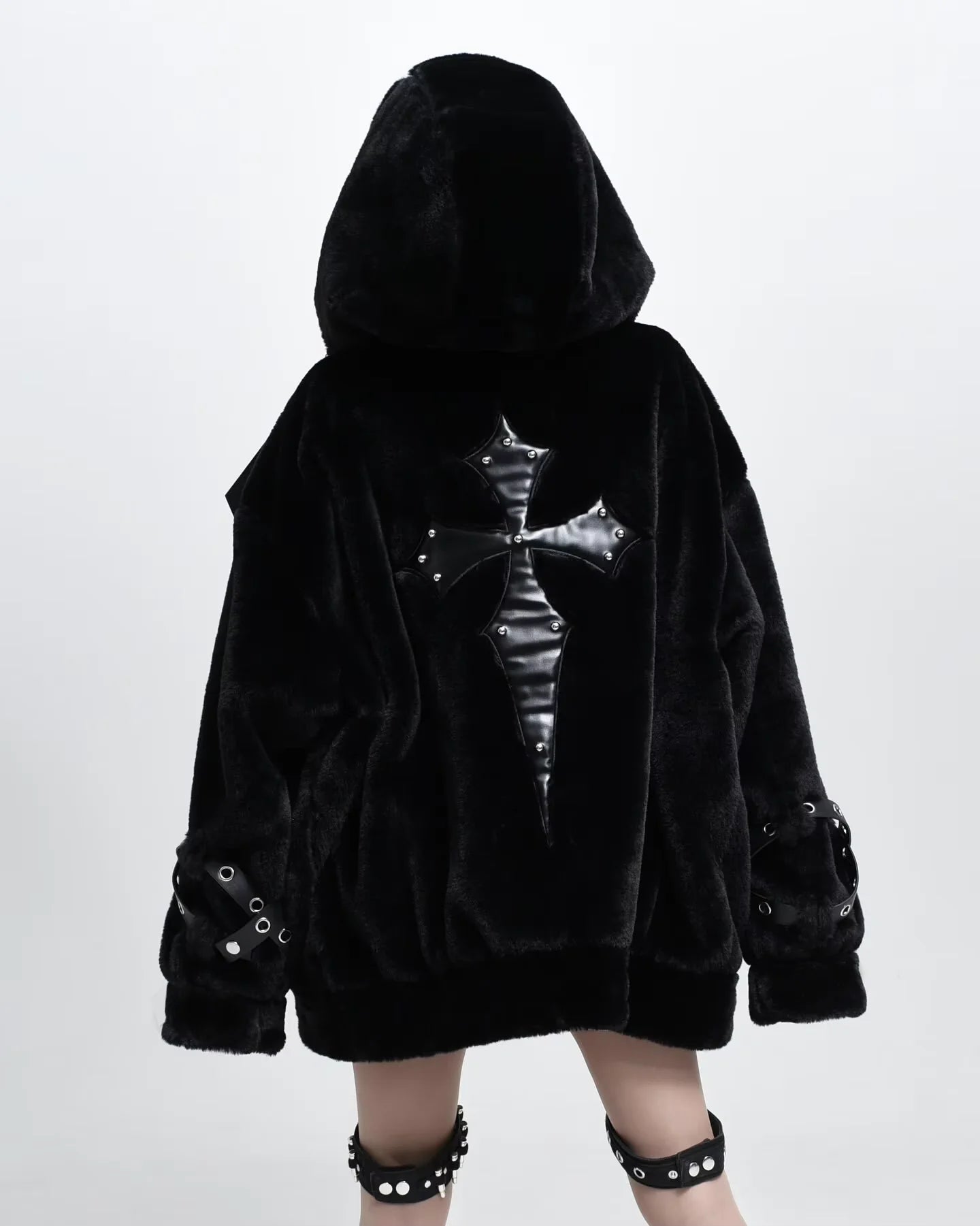 Lautaro Autumn Winter Thick Warm Faux Fur Coat Women with Hood Zipper Luxury Japanese Style Punk Harajuku Fluffy Jacket 2026