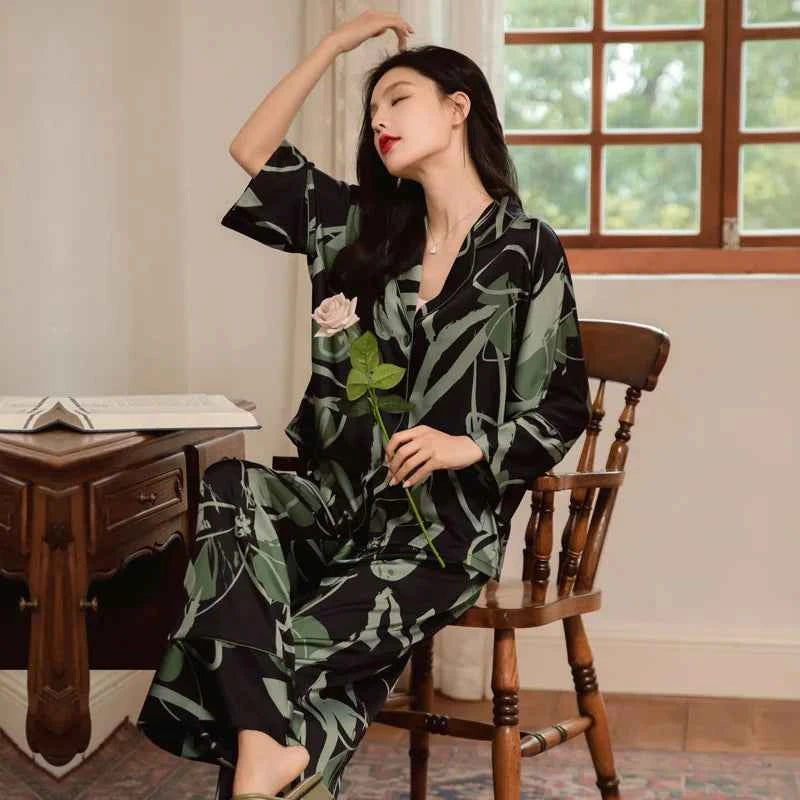 Premium Women's Ice Silk Pajama Set Lightweight Long Sleeve Loungewear Fashionable Silk Design Luxurious Comfort for Homewear