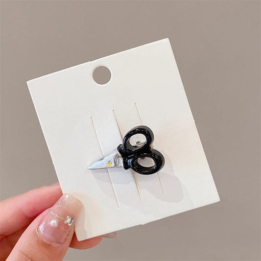 1/2pcs Creative New Gothic Emulation Knife Hair Clips Side Bangs Hairpin Funny Weird Knife Hairpins Women Girls Hair Accessories SS69