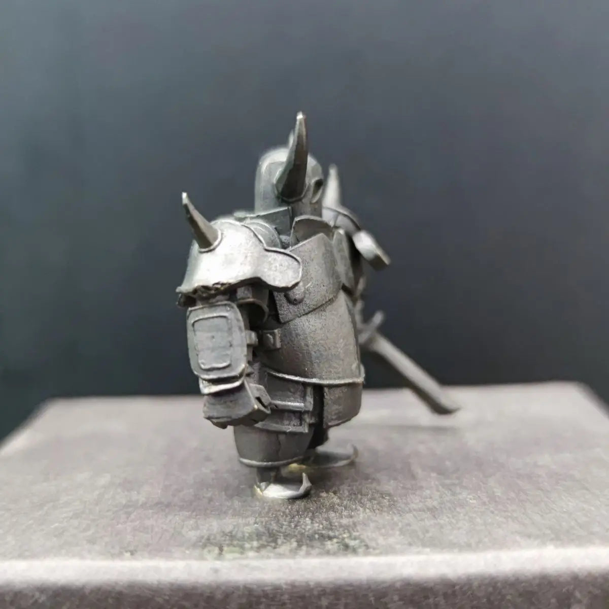 Brass Make Old Hog Rider Action Figures Miniature Ornament Accessories Super Knight Mini Desktop Car Interior Model Figurine SS69