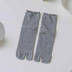 Japanese Ruffled Edge Cotton Split Toe Socks Solid Color Two-Toed Sock Unisex Harajuku Simple Tabi Socks High Elastic Hosiery