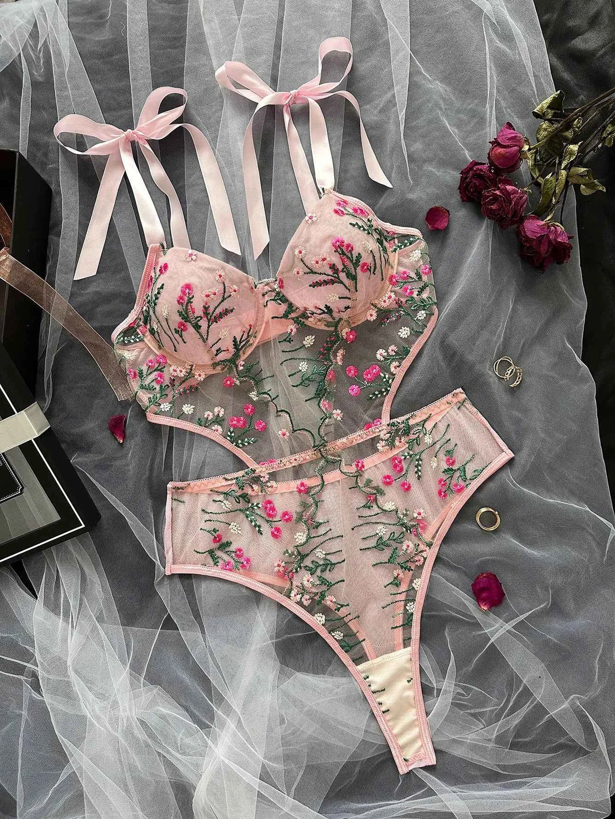Lingerie for Ladies Bra and Panties Sets Lingeries for Woman Set Sexy Wear Set Women Female Lingerie Femme Sexys Choice Thong