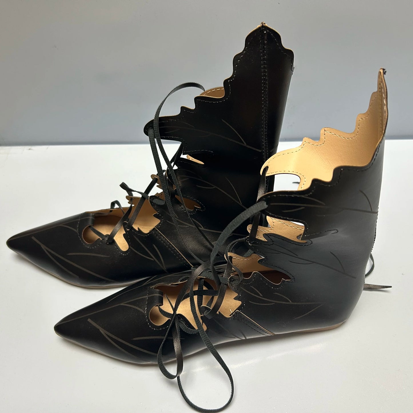 2026 Medieval Gothic Retro Elf Witch Leaves Lace Up Shoes For Women  Men Cosplay Costume Carnival Party Knight Boots Accessories