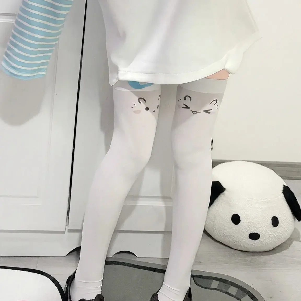 SS69 Japanese Kawaii Expression Thigh High Socks - White Plaid Over Knee