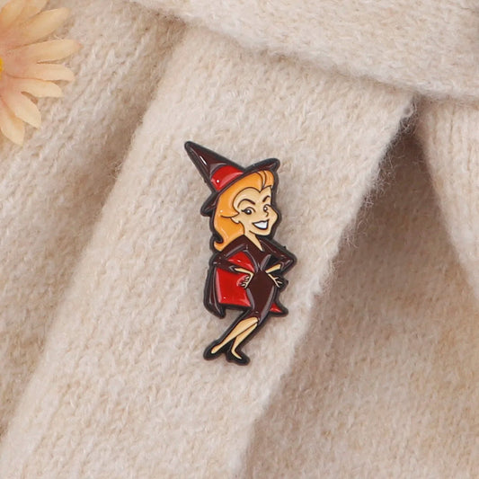 Halloween Witch Enamel Pin Brooch Pines Lapel Pins Badge on Backpack Clothing Accessories Punk Jewelry Party Cosplay Gifts SS69