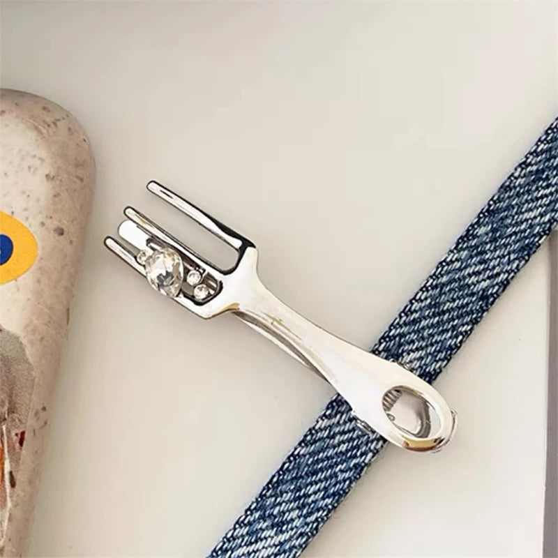 1/2pcs Creative New Gothic Emulation Knife Hair Clips Side Bangs Hairpin Funny Weird Knife Hairpins Women Girls Hair Accessories SS69