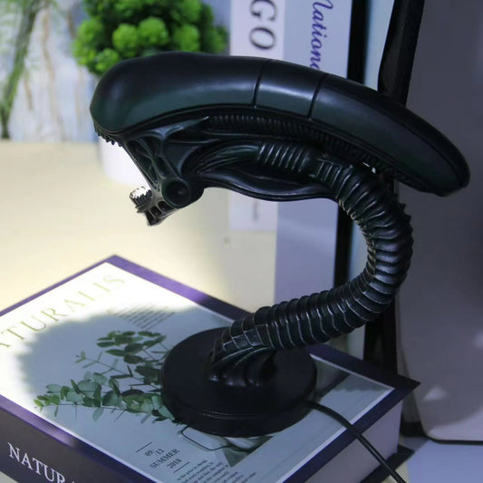 ZHUANGHUANC Alien Resin LED Lamp Stand Novelty Extraterrestrial Decor