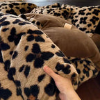 Four-piece Set Thickened Thermal Fleece Flange Coral Fleece Class A Leopard Print Rabbit Plush Quilt Cover Pillowcase Bed Sheet