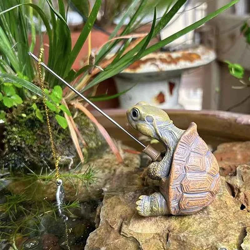 Creative Rope Fishing Turtle Statue Cute Simulation Turtle Resin Figurine Animal Sculpture Ornament Outdoor Home Garden Decor