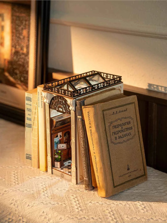 Robotime Rolife Maquetas Book Nooks Sets for Home Bookshelf Decoration Pre-colored Easy assembly Arcade Dating DIY Kits