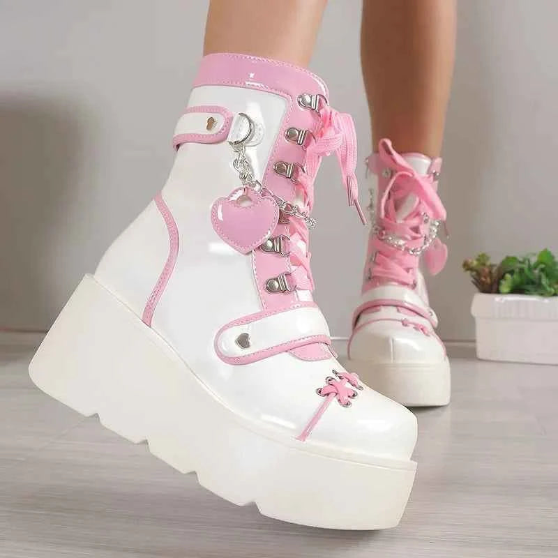 Adorable Heart-shaped Women's Short Boots Platform Sole Ankle Tie Cute Motorcycle Boot Trendy Winter Footwear