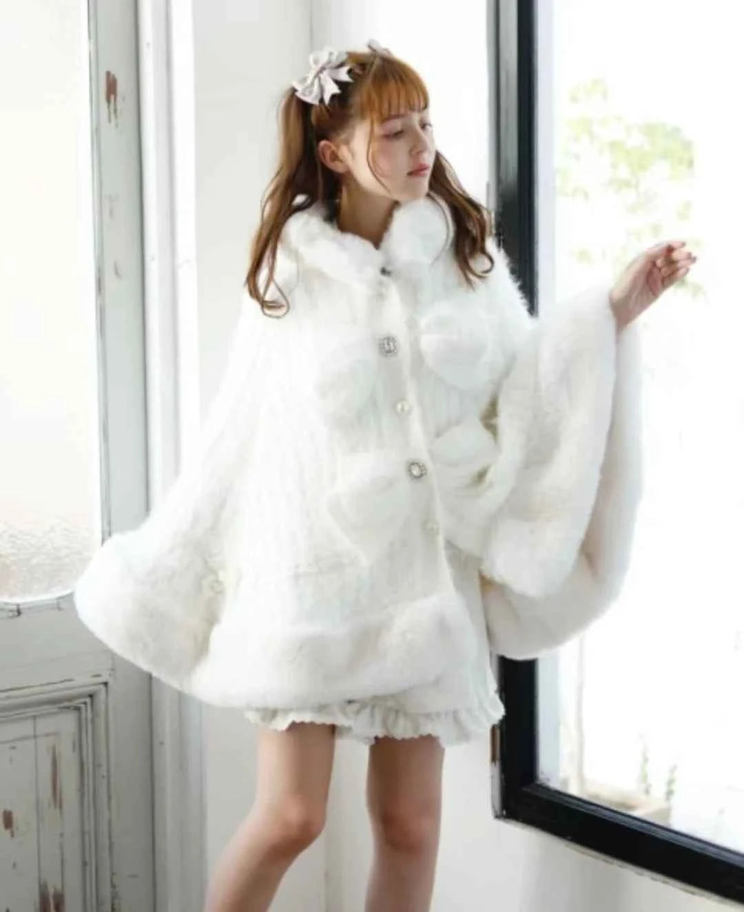Fall Winter New Sweater Cardigan Women Japanese Mine Sweet Soft Waxy Thick Sweet Pearl Button Hooded Knitted Sweater Cape Jacket