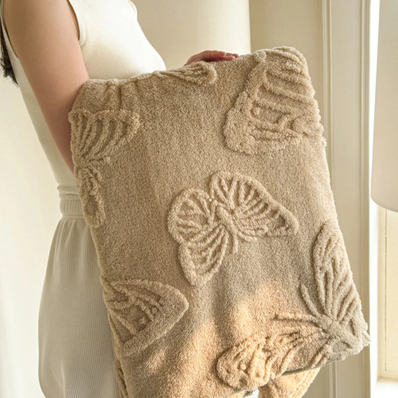 Coral Fleece Fabric Autumn Blanket with Exquisite 3D Butterflys Soft Comfortable Warm Winter Sofa Blankets Four Seasons Blanket