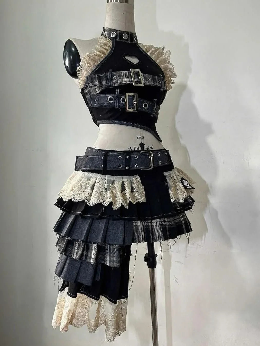 Harajuku Retro Summer New Girl Multi-layer Pleated Skirt Suit Heavy Industry Women's 2 Piuece Sets Lace Splicing Irregular Top SS69