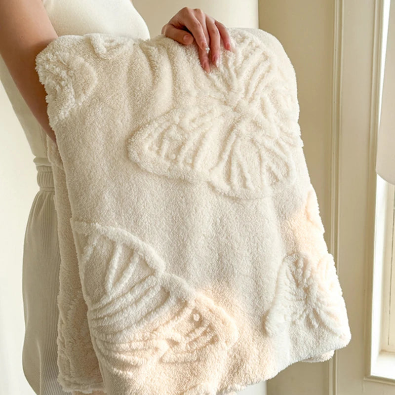Coral Fleece Blanket with 3D Butterfly Pattern - Soft & Warm
