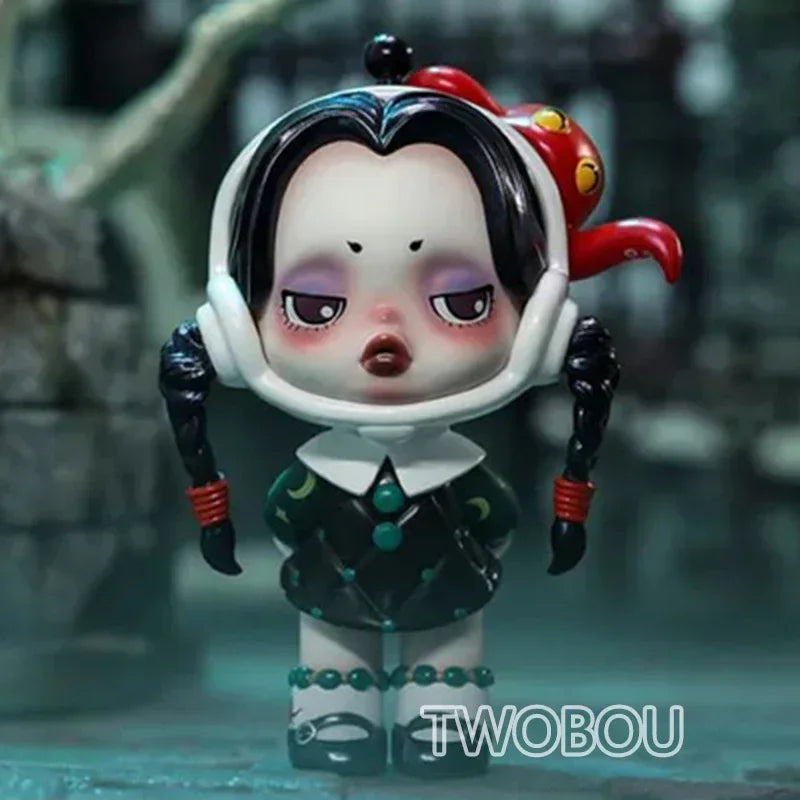 POP MART SKULLPANDA Addams Family Series Blind Box Mystery Box Guess Bag Toys Doll Cute Anime Figure Desktop Ornaments