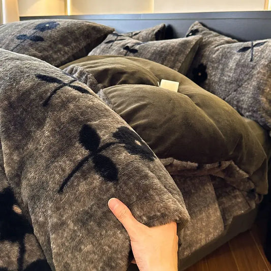 Four-piece Set Thickened Thermal Fleece Flange Coral Fleece Class A Leopard Print Rabbit Plush Quilt Cover Pillowcase Bed Sheet