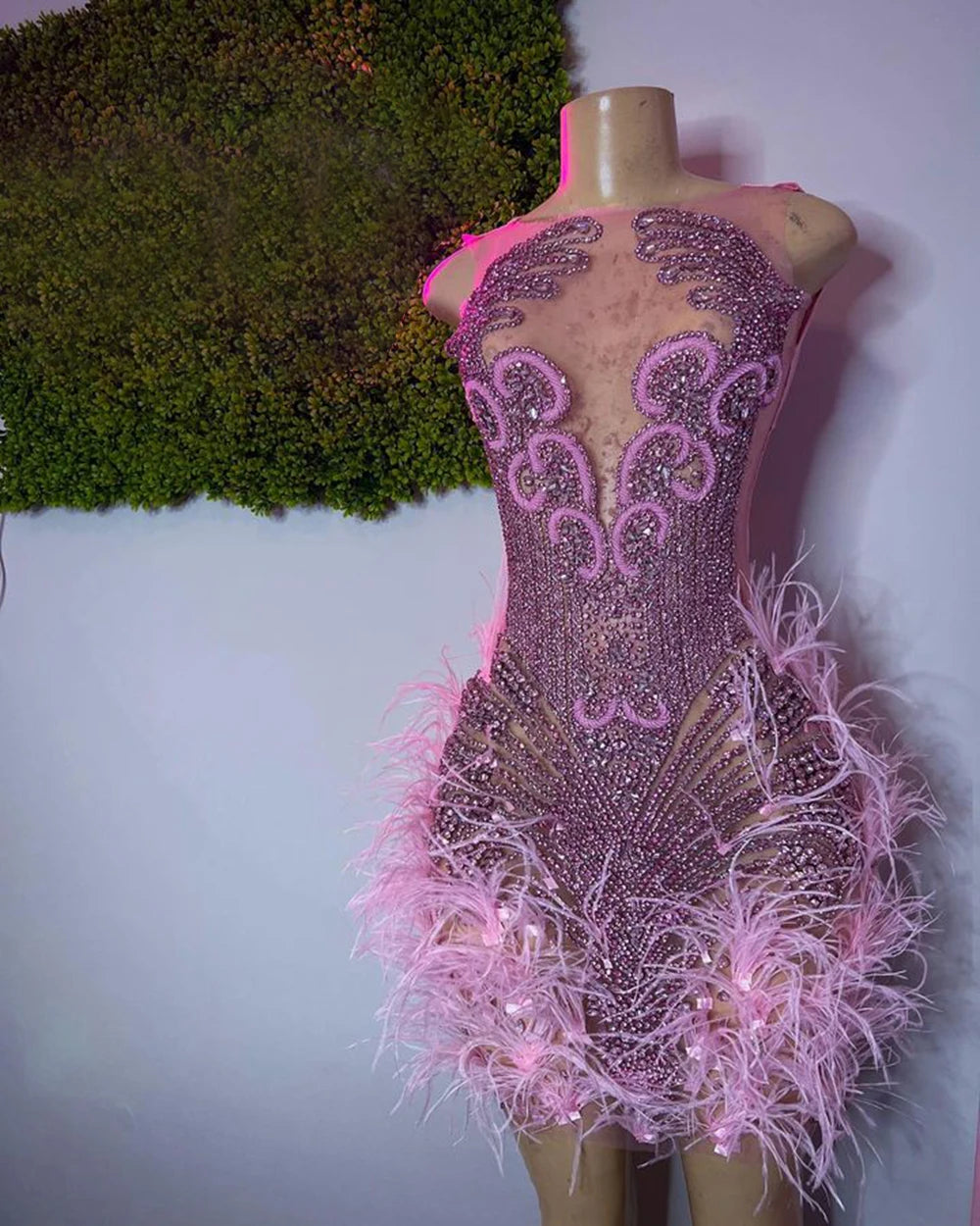 Stunning Sparkly Luxury Diamond Women Birthday Party Cocktail Gowns Sexy Sheer Pink Feather Mini Short Prom Dresses 2025 SS69