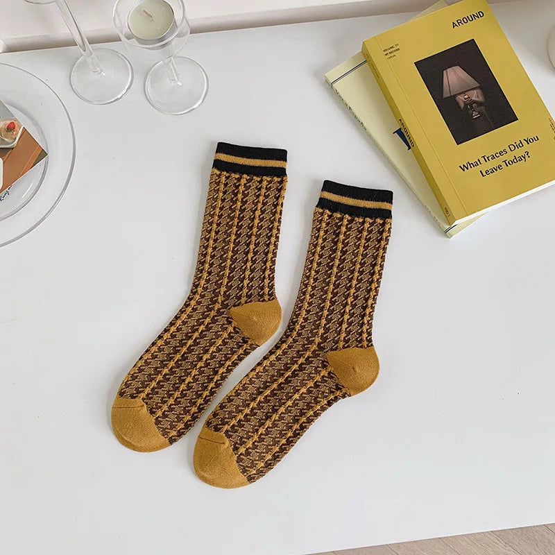 Fashion Harajuku Retro Floral Vintage Socks Woman Novelty Ethnic Elegant Cotton Casual Breathable Ladies Girls Dress Sox Autumn SS69 8.69 DT5H3 / 35 - 40