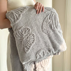 Coral Fleece Blanket with 3D Butterfly Pattern - Soft & Warm